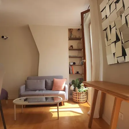 Apartment Calme Et Ensoleille Entierement Renove Paris