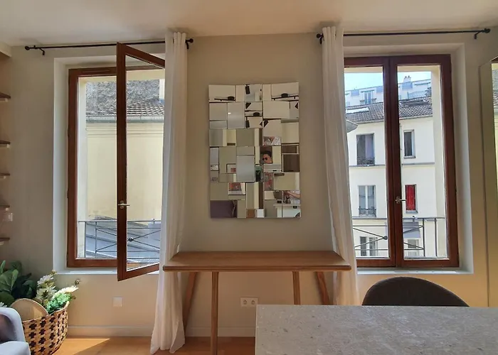 Calme Et Ensoleille Entierement Renove Appartamento *